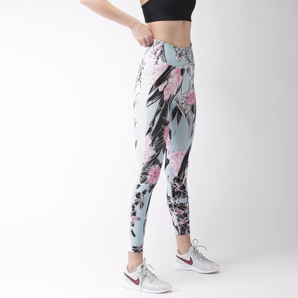 Nike Dri Fit Blue floral leggings Size M - Picture 16 of 16